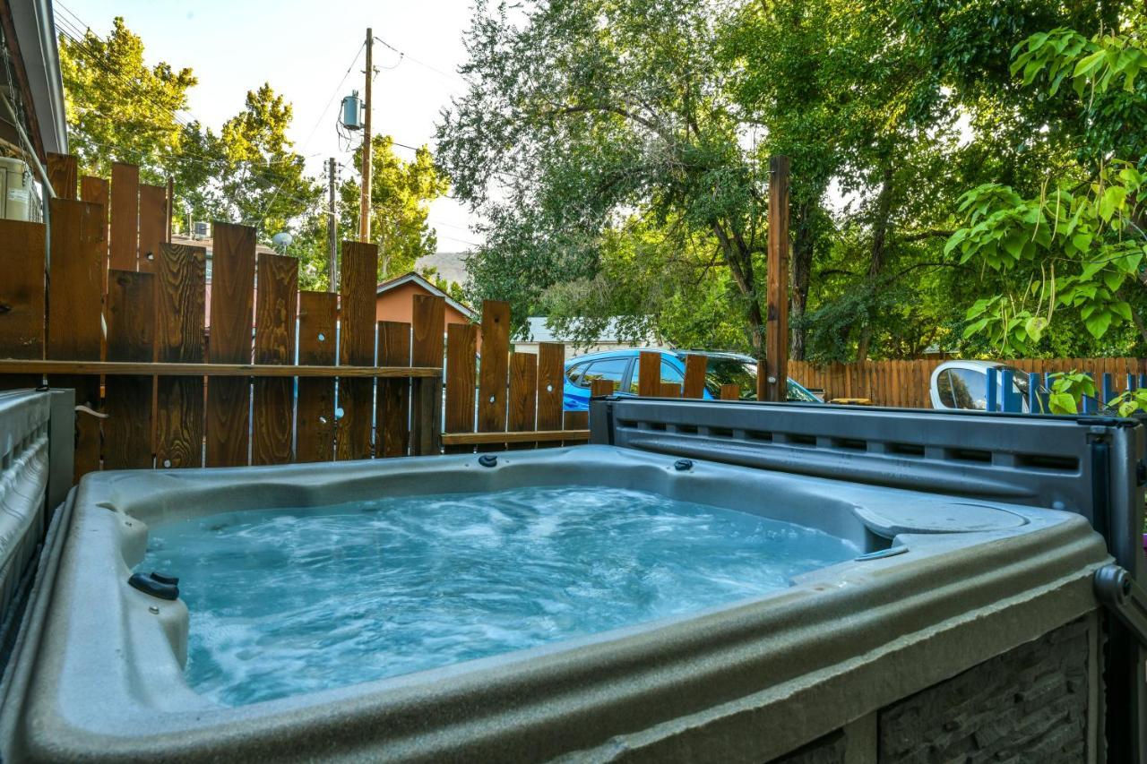 Lodge 5 - Downtown Location. Studio With Shared Hot Tub. Minutes To Arches N.P. Moab Esterno foto